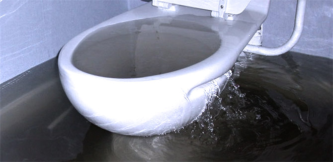 overflowing toilet is a plumbing emergency